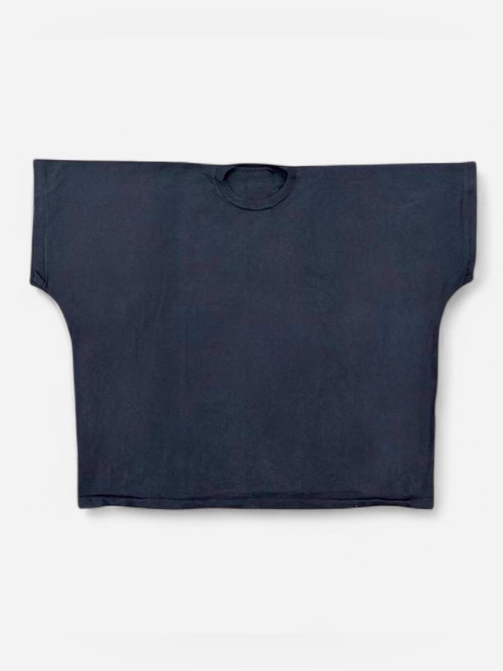 YEEZY GOSHA RUBCHINSKIY TS-01
BLACK SEAMLESS BOXY TEE SIZE 3 NEW